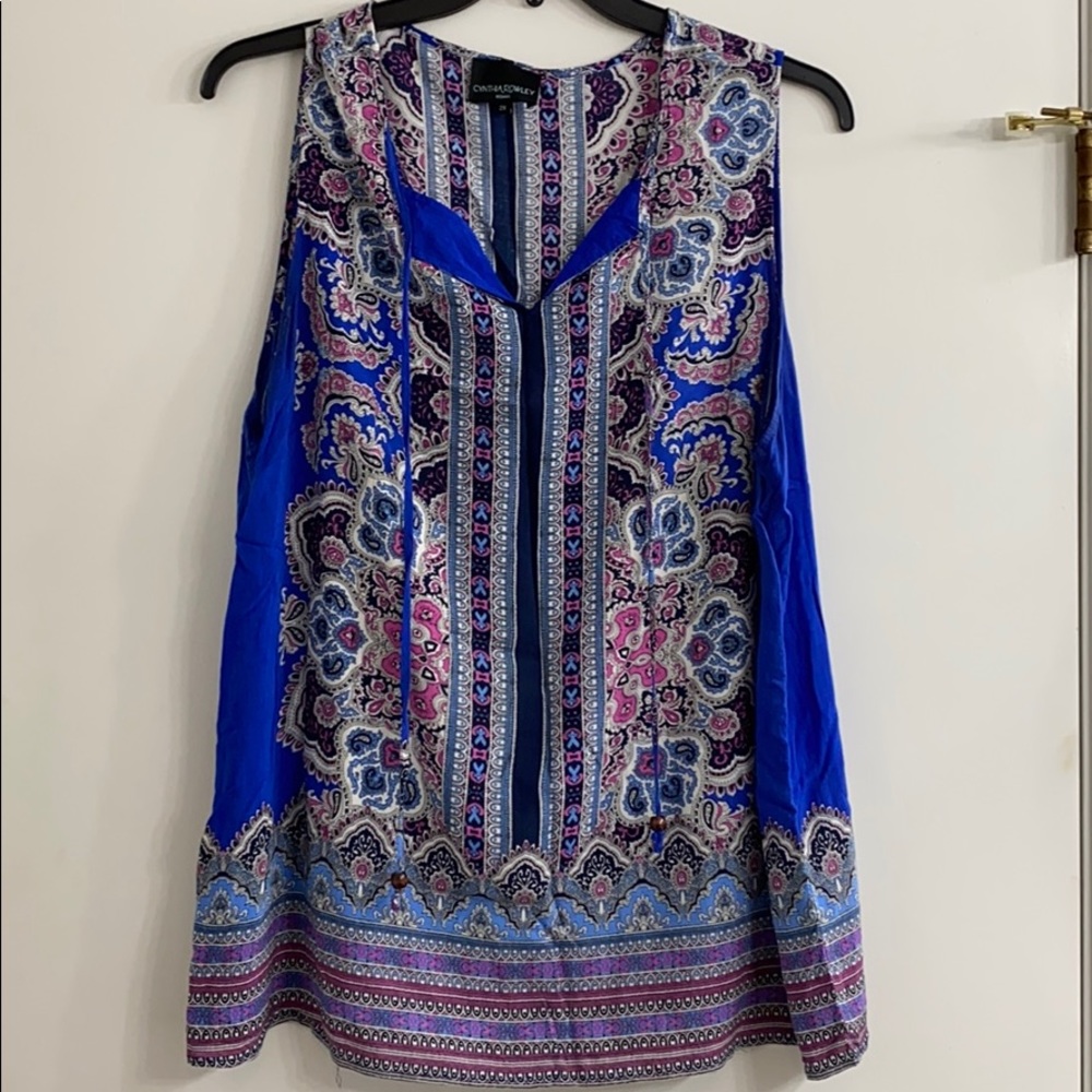 Beautiful Sleeveless Blouse